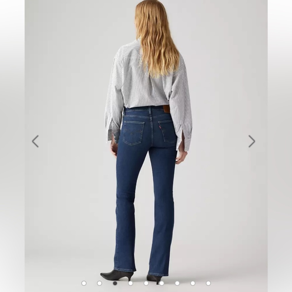 LEVIS 725 HIGH RISE BOOTCUT SZ 29